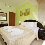 Alonia Villa *